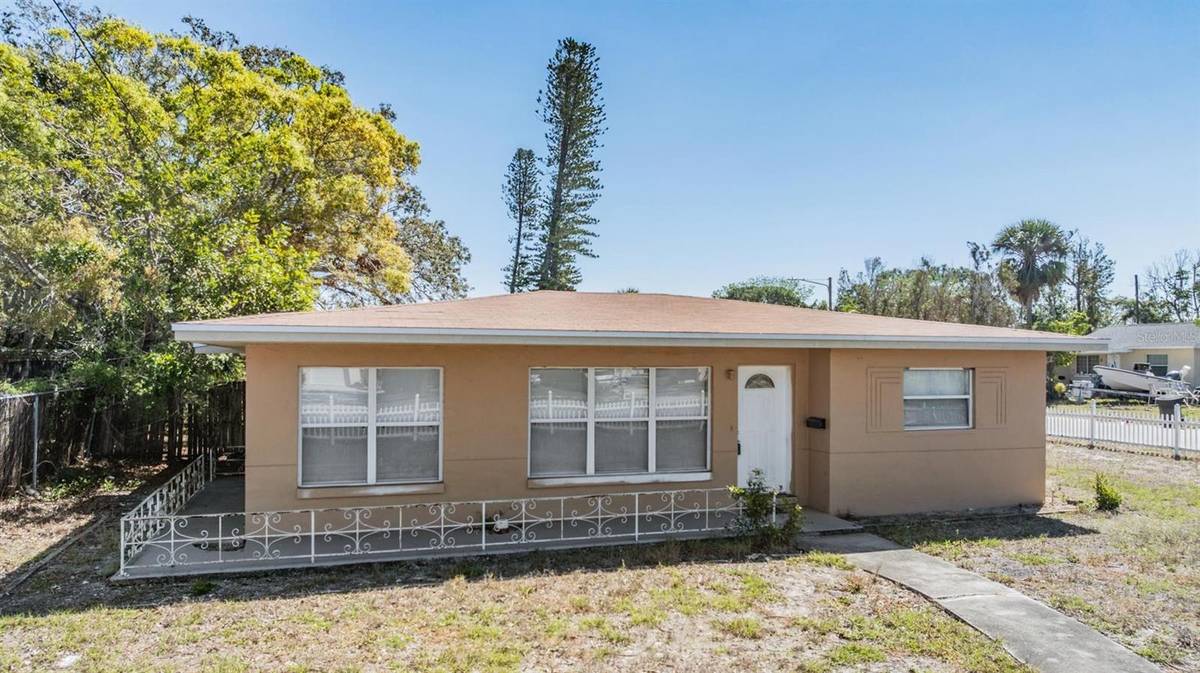 5130 DR MARTIN LUTHER KING JR ST S, St Petersburg, FL 33705