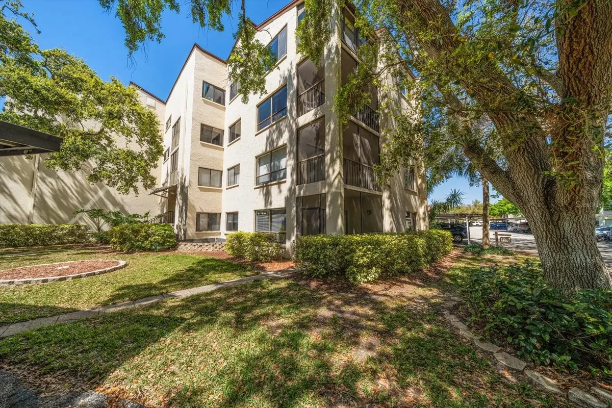 700 STARKEY RD #1111, Largo, FL 33771