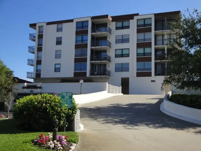 6177 SUN BLVD #606, St Petersburg, FL 33715