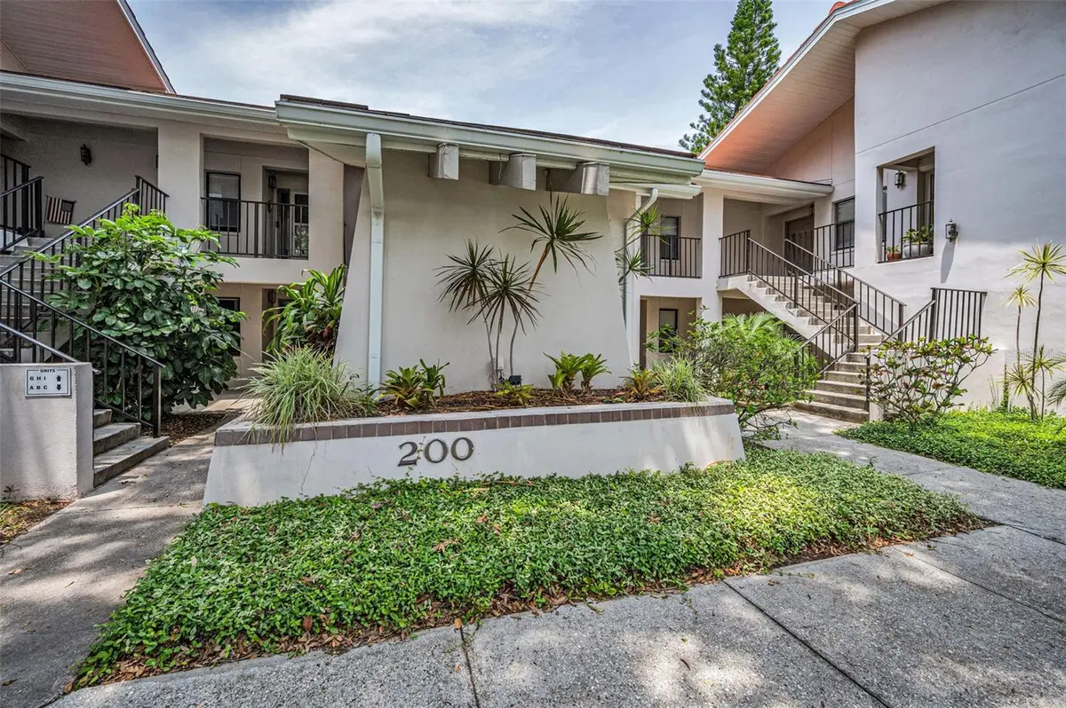 300 S FLORIDA AVE #200J, Tarpon Springs, FL 34689
