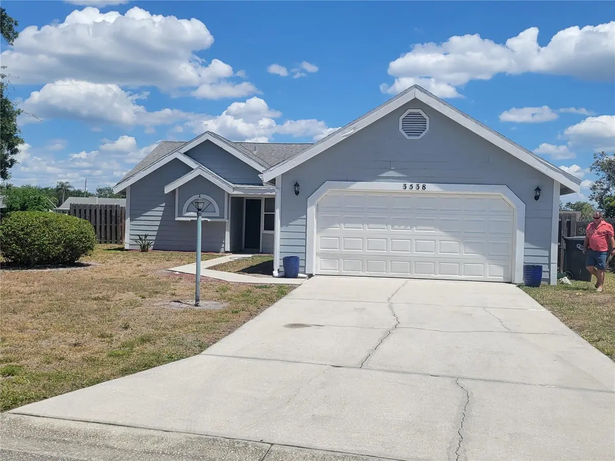 3538 65TH AVENUE CIR E, Sarasota, FL 34243