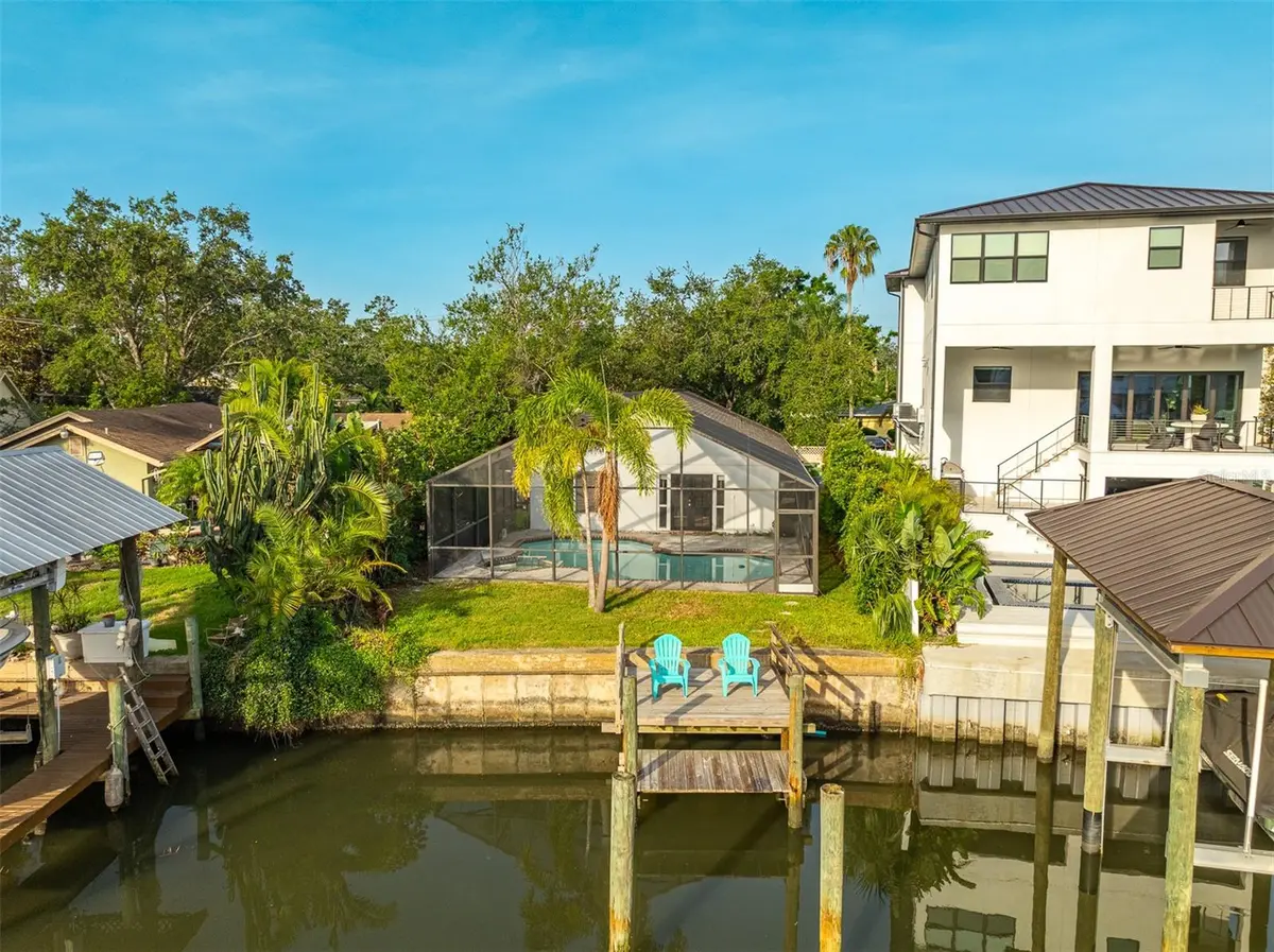593 MARMORA AVE, Tampa, FL 33606