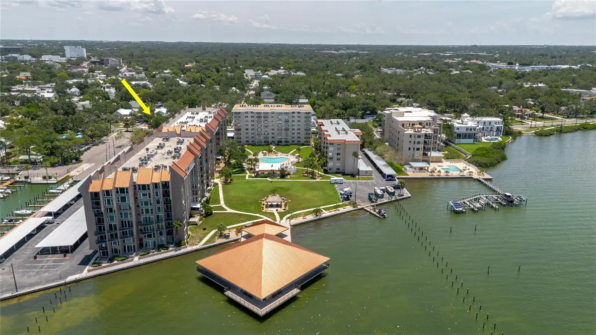 632 EDGEWATER DR #238, Dunedin, FL 34698