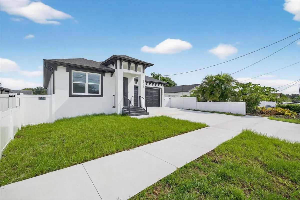 2719 W SAINT JOHN ST, Tampa, FL 33607