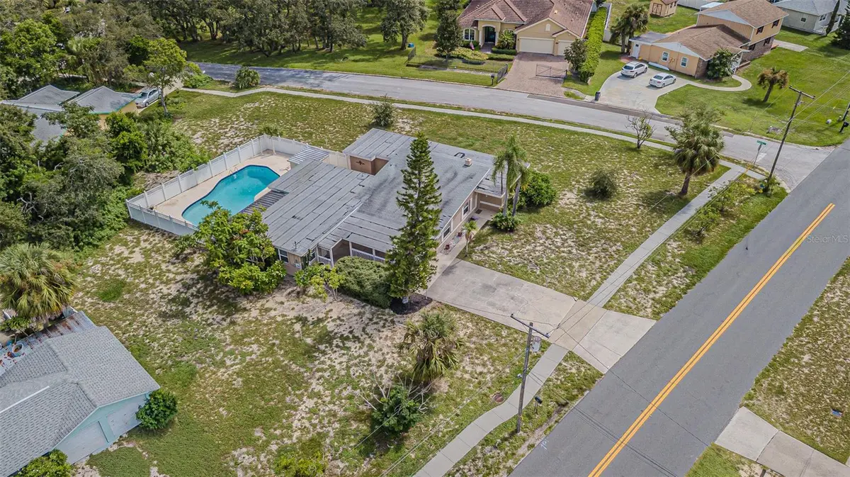 912 RIVERSIDE DR, Tarpon Springs, FL 34689