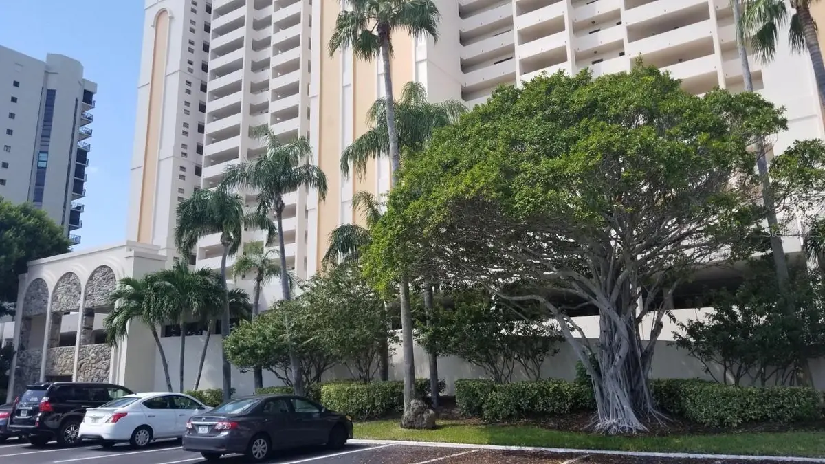 1270 GULF BLVD #302, Clearwater Beach, FL 33767