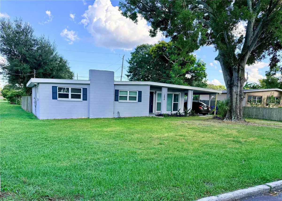 1604 CRYSTAL CT E, Lakeland, FL 33801