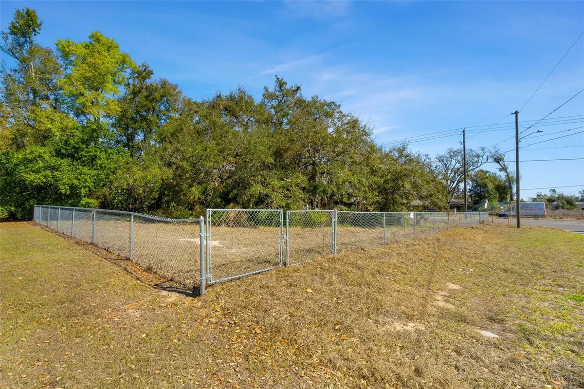 702 WESTWOOD DRIVE, Brandon, FL 33511