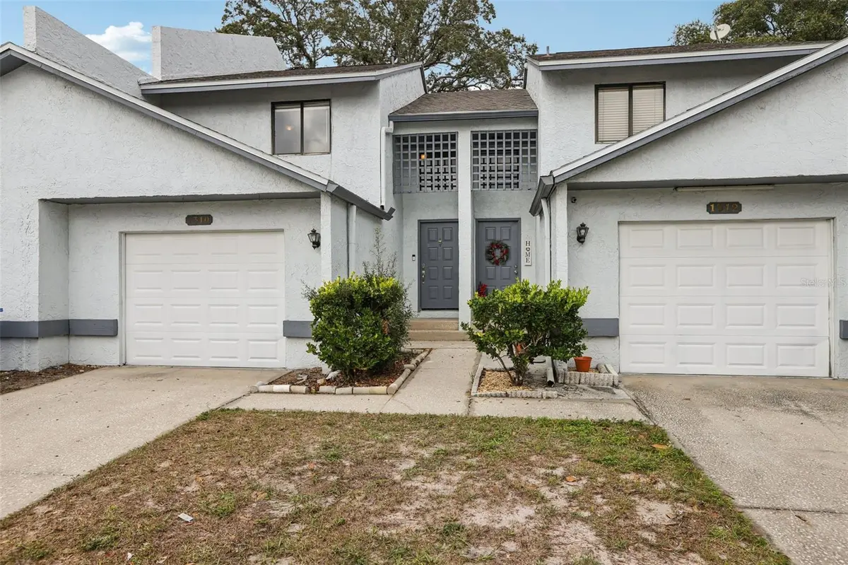 1310 MOUNTAIN VIEW DR #105, Tampa, FL 33612