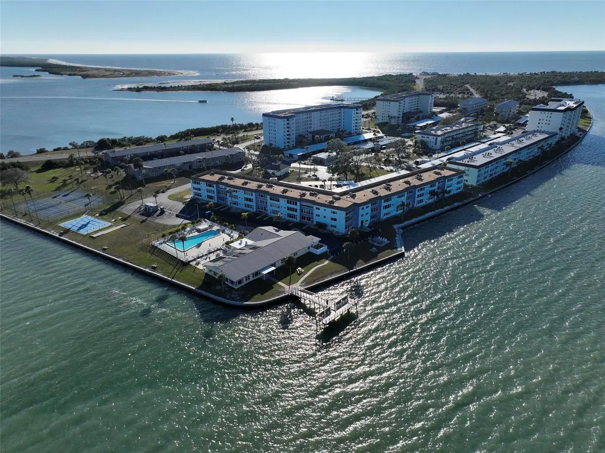 5 GATESHEAD DR #107, Dunedin, FL 34698