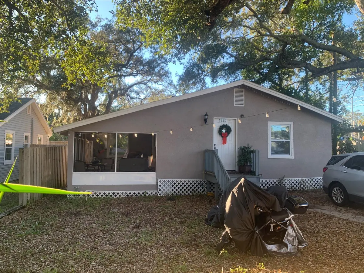 1880 SYLVAN DR, Clearwater, FL 33755