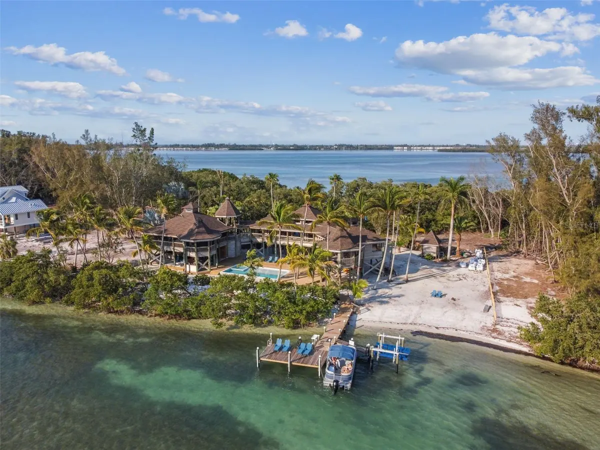 7147 LA LENAIRE DR, Longboat Key, FL 34228