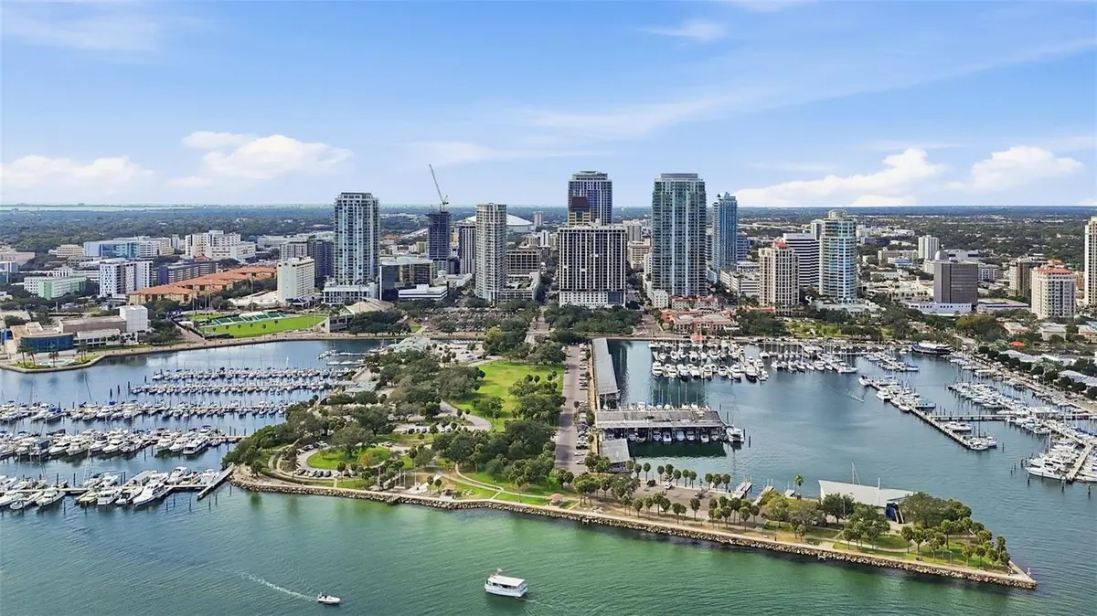 1 BEACH DR SE #1610, St Petersburg, FL 33701