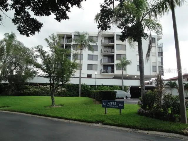 6295 BAHIA DEL MAR CIR #216, St Petersburg, FL 33715