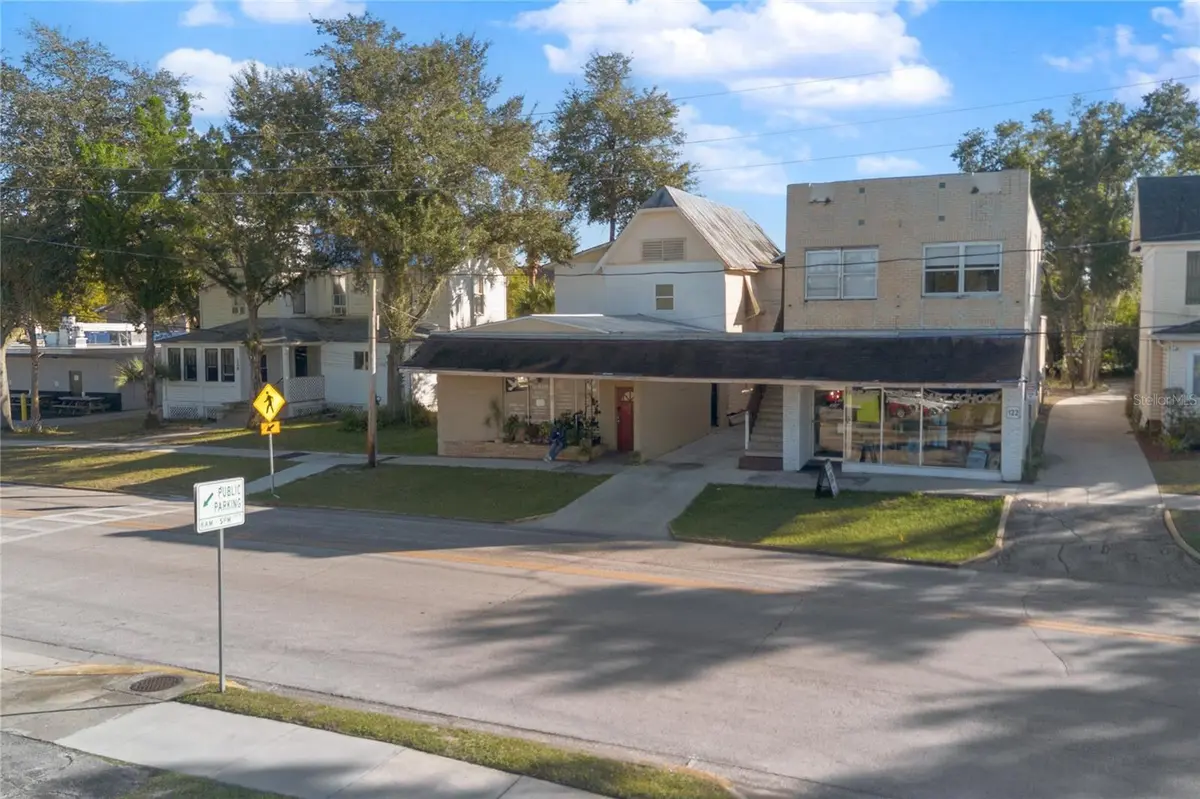 128 E RICH AVE, Deland, FL 32724