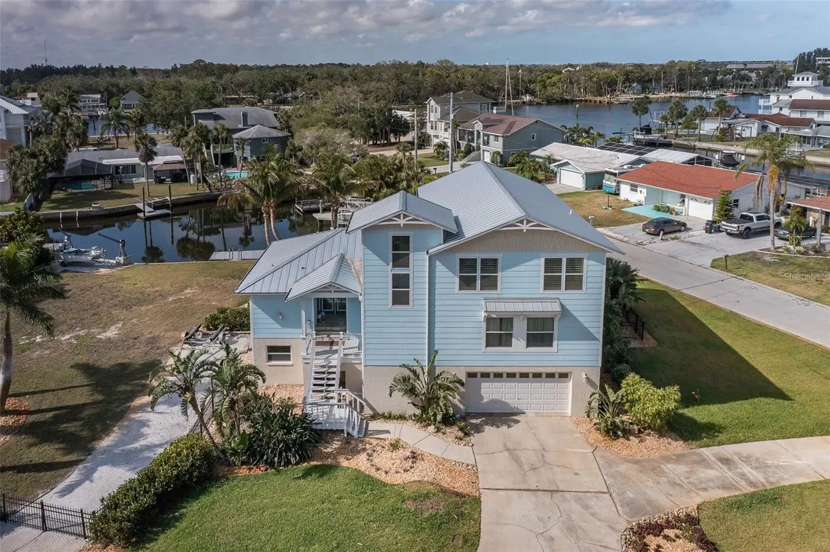 5040 WATERSIDE DR, Port Richey, FL 34668