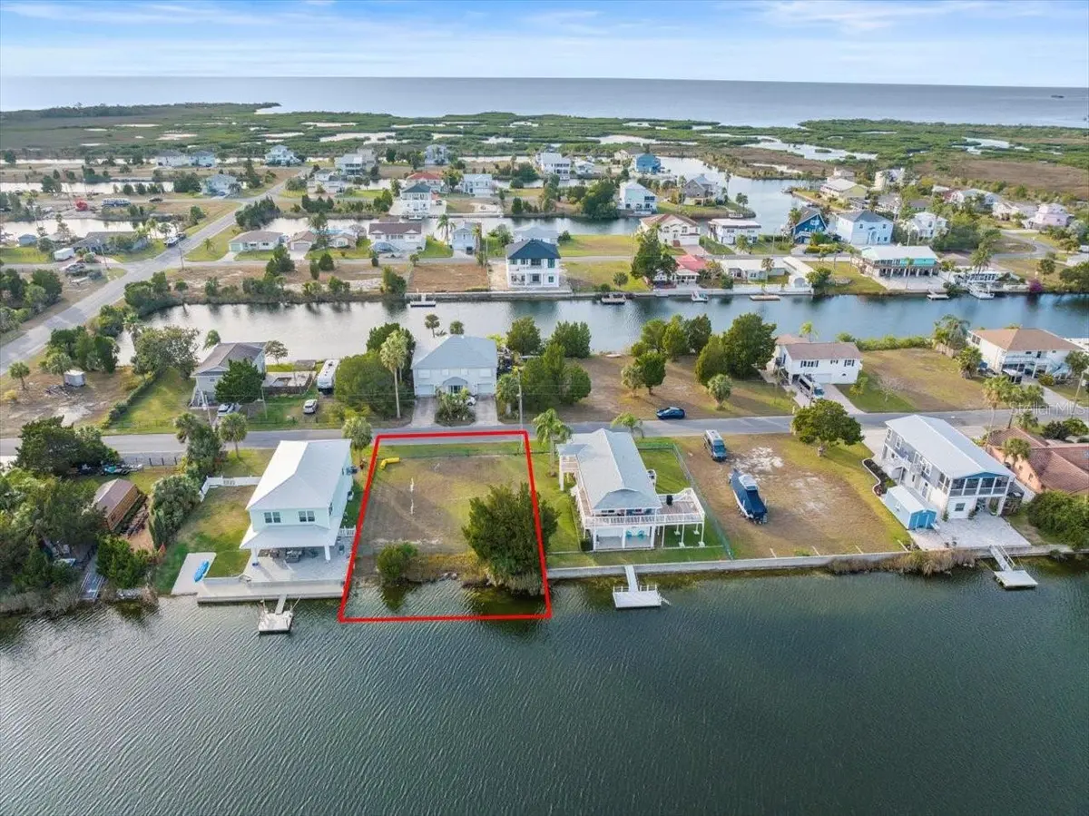 3332 OLEANDER DR, Hernando Beach, FL 34607