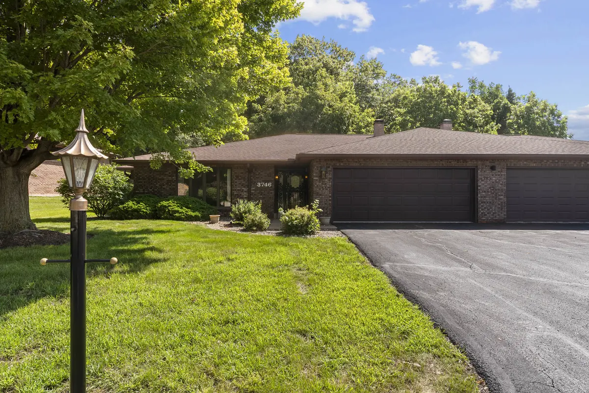 3746 53rd ST #1, Moline, IL 61265