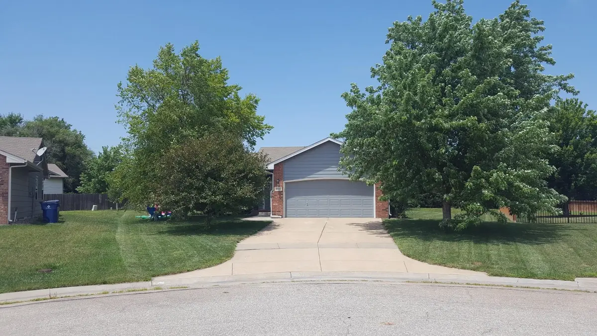 1731 N Juniper Ct, Andover, KS 67002