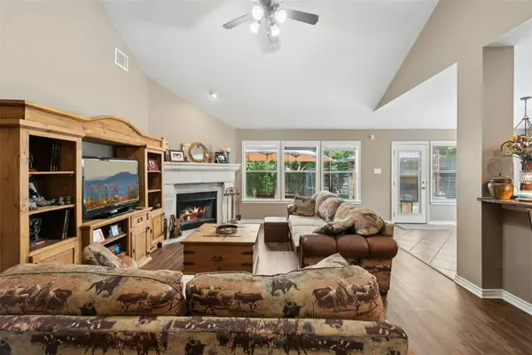 30013 Edgewood DR, Georgetown, TX 78628