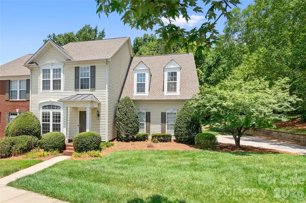 14661 Greenpoint LN, Huntersville, NC 28078