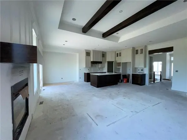 15286 W 161st ST, Olathe, KS 66062