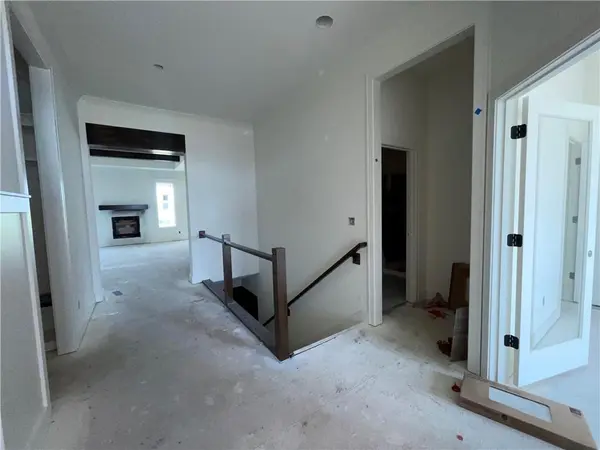 15286 W 161st ST, Olathe, KS 66062