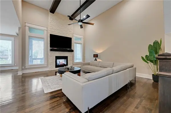 9149 Green RD, Lenexa, KS 66227