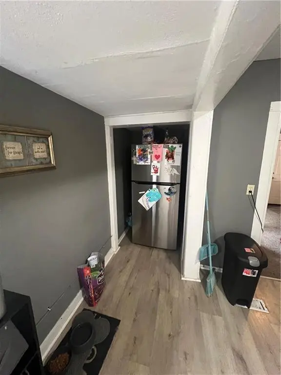 2905 E 61st ST, Kansas City, MO 64130