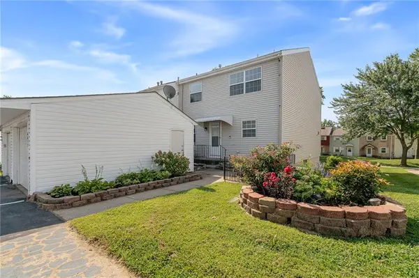 6617 E 128th ST, Grandview, MO 64030