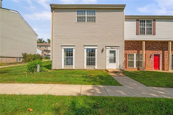 6617 E 128th ST, Grandview, MO 64030
