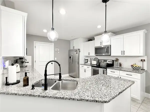 504 Katy CIR, Sedalia, MO 65301