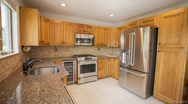 265 Weidner AVE, Oceanside, NY 11572