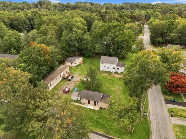 30 Woodcliff AVE, Monticello, NY 12701