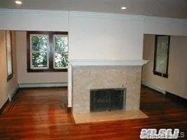 59 Essex RD, Great Neck, NY 11023