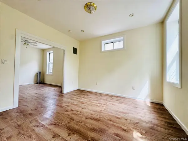 279 Schaefer ST #3, Brooklyn, NY 11237