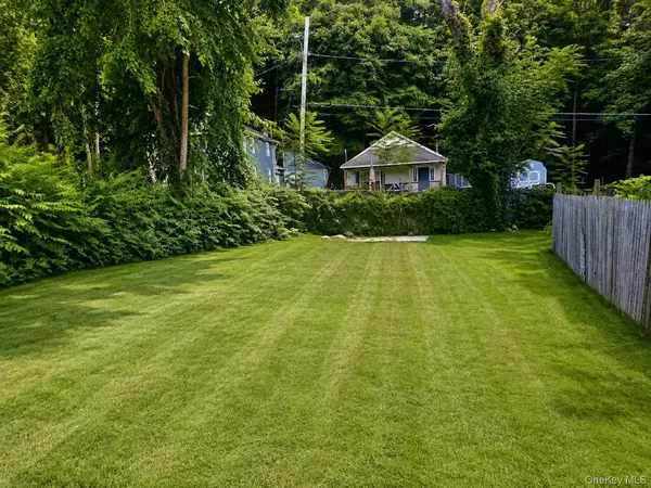 31 Chapel ST, Ellenville, NY 12428