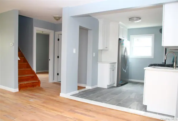 119-38 238 ST, Cambria Heights, NY 11411