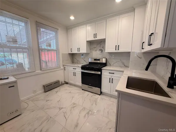 90-66 199th ST, Hollis, NY 11423