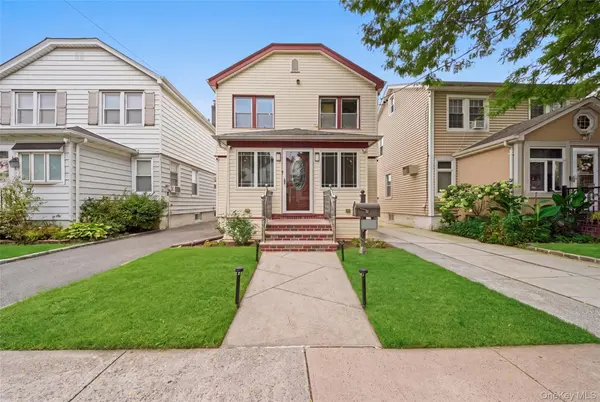 8777 254th ST, Bellerose, NY 11426