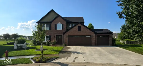 5026 Clay Creek LN, Plainfield, IN 46168
