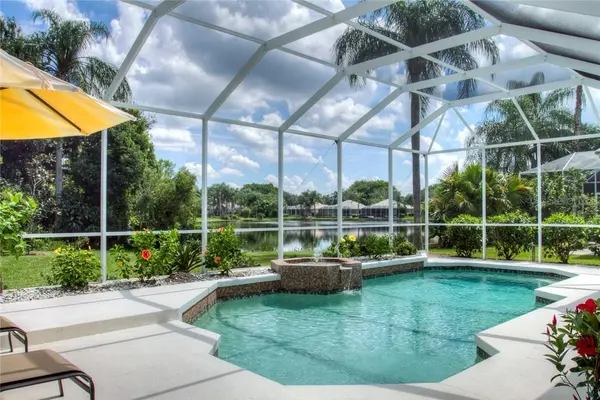 6939 LENNOX PL, University Park, FL 34201