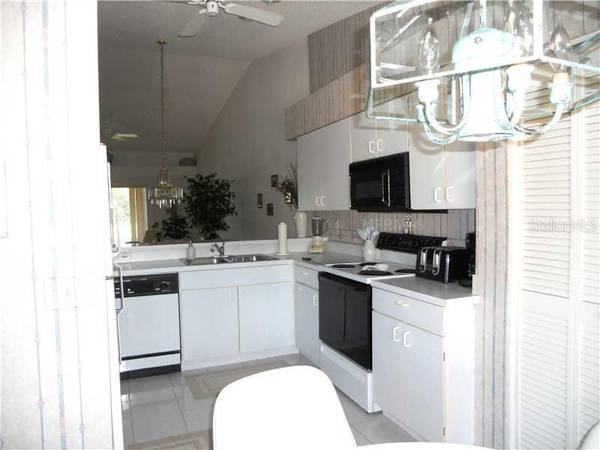 8911 VERANDA WAY #222, Sarasota, FL 34238