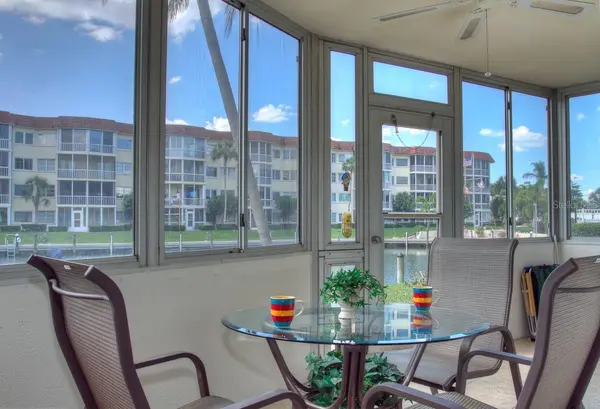 1250 N PORTOFINO DR #107MAR, Sarasota, FL 34242