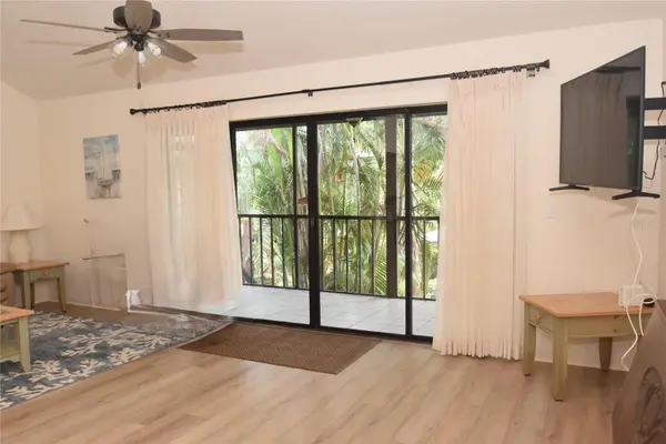 1712 GLENHOUSE DR #GL418, Sarasota, FL 34231