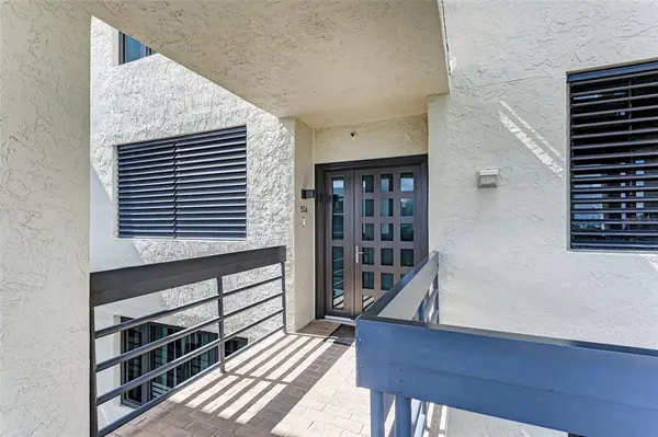 1135 GULF OF MEXICO DR #504, Longboat Key, FL 34228