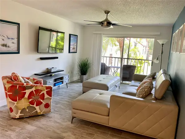 3213 BENEVA RD #204, Sarasota, FL 34232