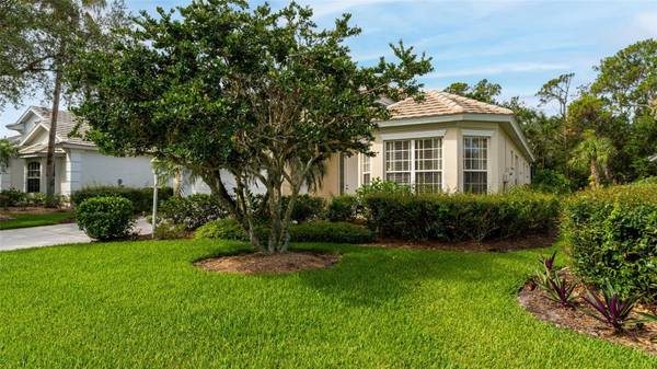 6920 LENNOX PL, University Park, FL 34201