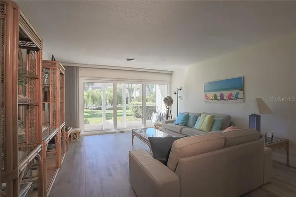 500 S WASHINGTON DR #16A, Sarasota, FL 34236