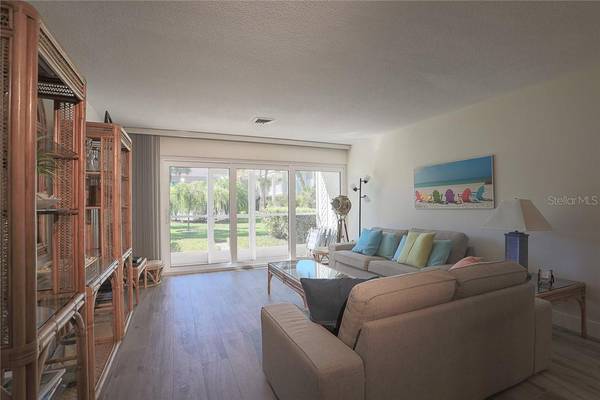 500 S WASHINGTON DR #16A, Sarasota, FL 34236